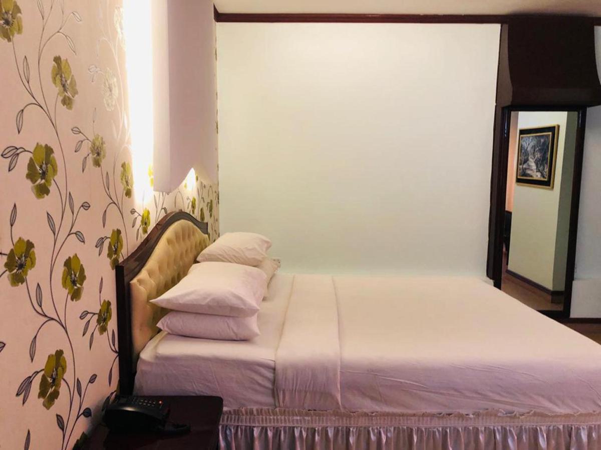 Grand Park Hotel Ćottogram Zewnętrze zdjęcie